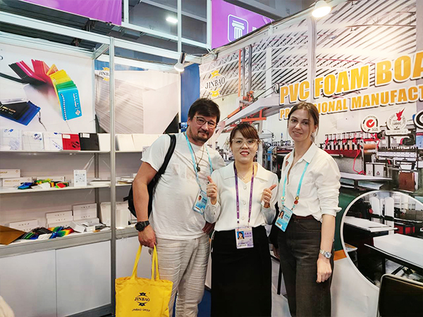 China-Importa&ccedil;&atilde;o e Exporta&ccedil;&atilde;o-Feira-jinbao-acr&iacute;lico-pvc-8