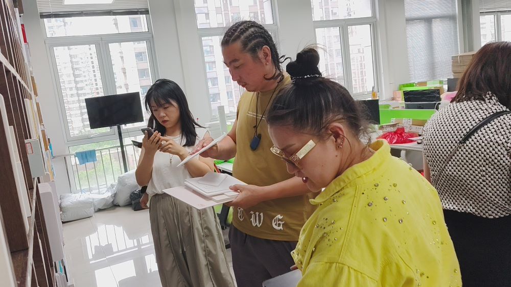 Clientes da Mong&oacute;lia visitaram Jinbao (6)